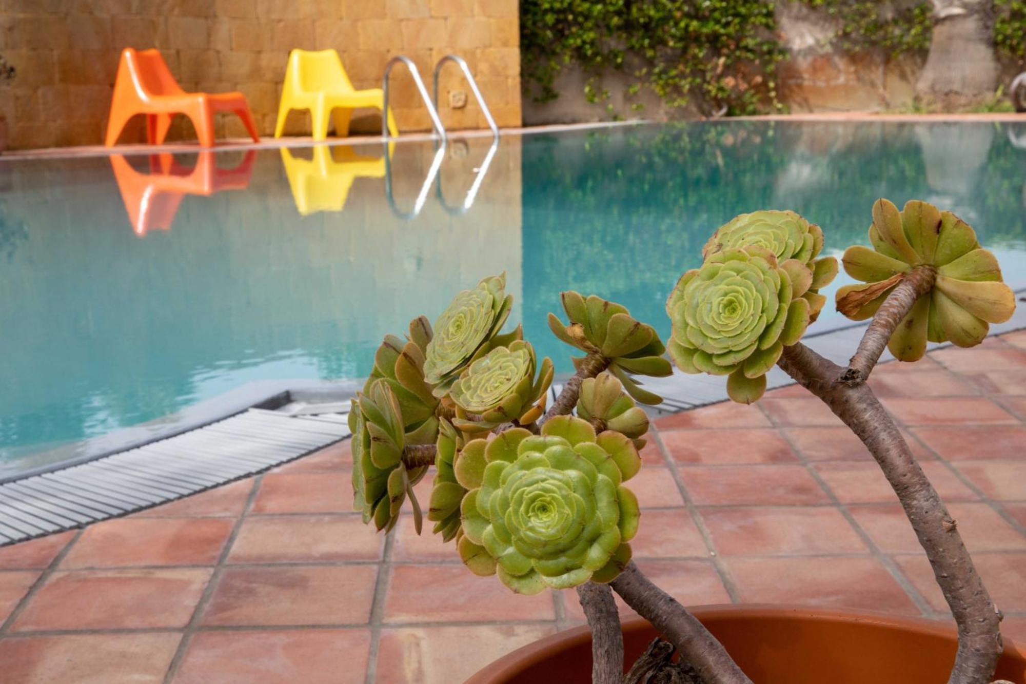 Villa Libeccio Appartment With Shared Swimming Pool, At 200 Meters From The Beach, Solarium And Private Parking Avola Extérieur photo